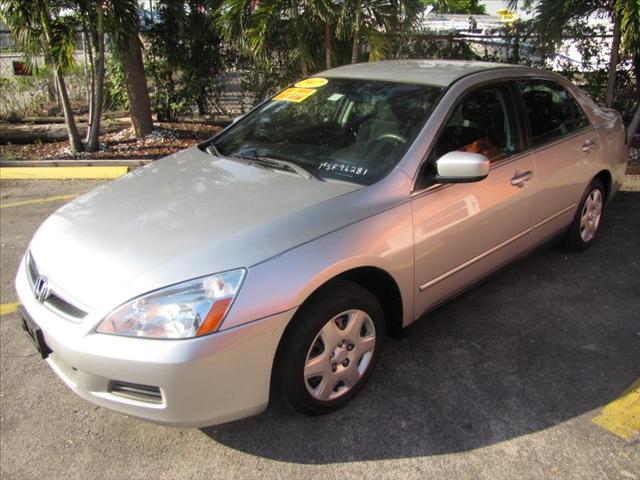 Honda Accord SXT, 4x4, 1-owner Sedan