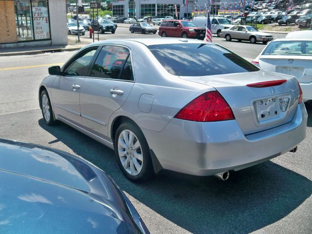 Honda Accord XLS Popular 2WD Sedan