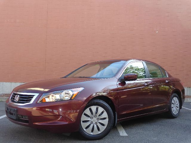 Honda Accord 2dr Reg Cab 120.5 WB Sedan