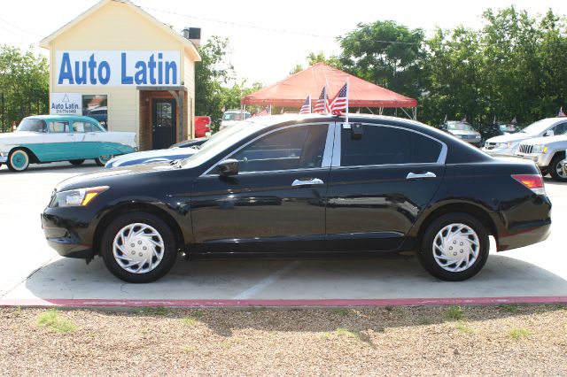 Honda Accord 2dr Reg Cab 120.5 WB Sedan