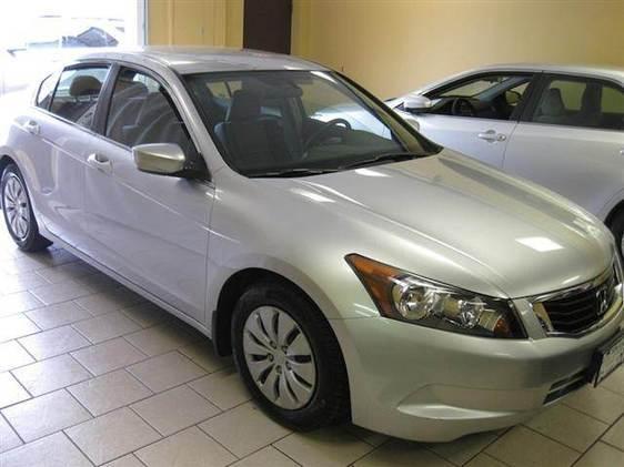 Honda Accord 2dr Reg Cab 120.5 WB Sedan