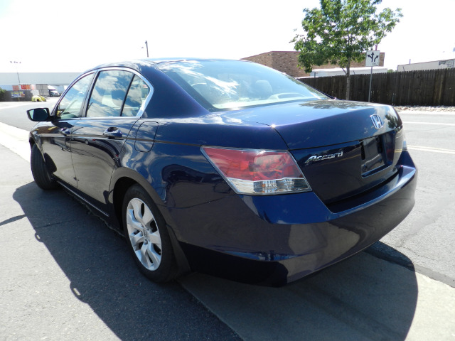 Honda Accord 3.5L RWD Sedan