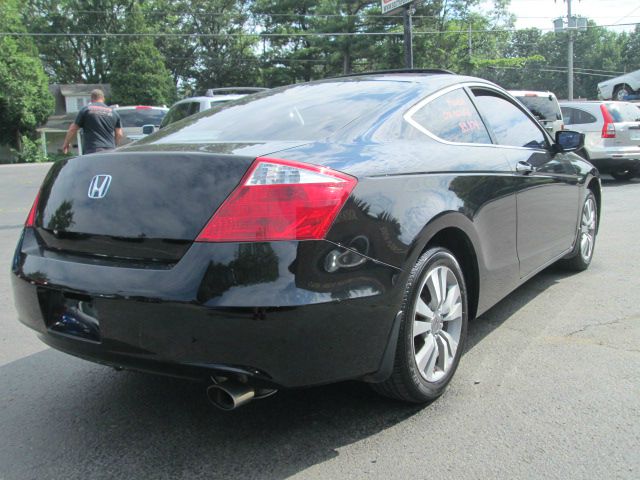 Honda Accord 4DR SE Coupe