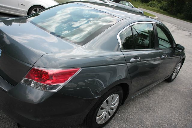 Honda Accord 2dr Reg Cab 120.5 WB Sedan