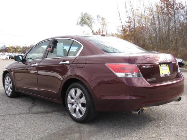 Honda Accord LS 2WD Sedan