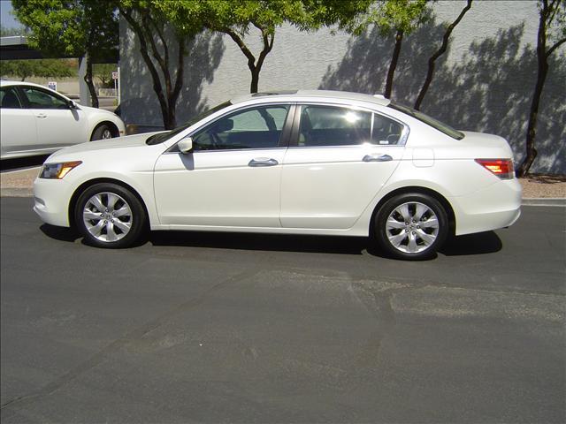 Honda Accord LS 2WD Sedan