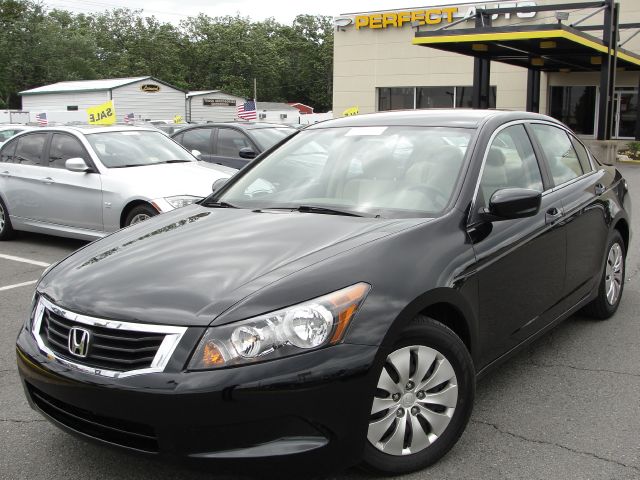 Honda Accord 2dr Reg Cab 120.5 WB Sedan