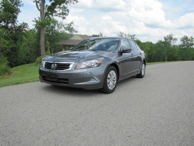 Honda Accord 2dr Reg Cab 120.5 WB Sedan