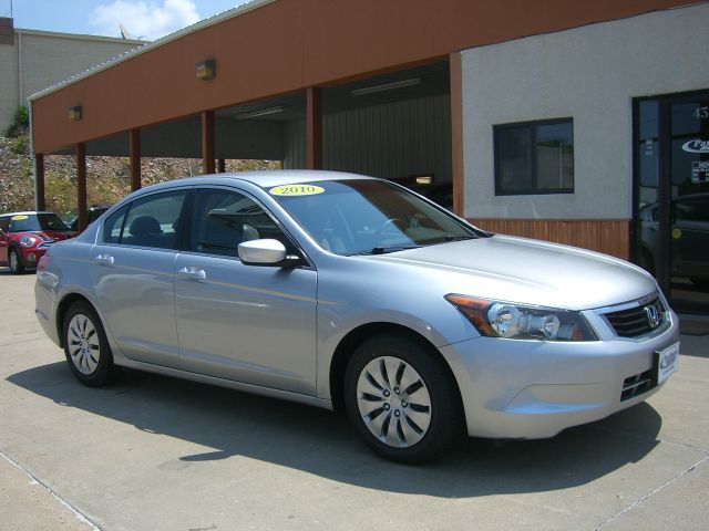 Honda Accord 2dr Reg Cab 120.5 WB Sedan