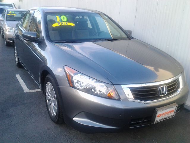 Honda Accord 2dr Reg Cab 120.5 WB Sedan