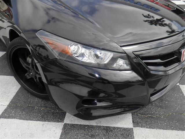 Honda Accord 2011 photo 9