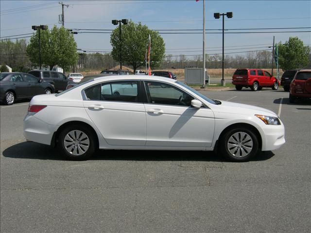 Honda Accord Supercab 4X4 XLT Sedan