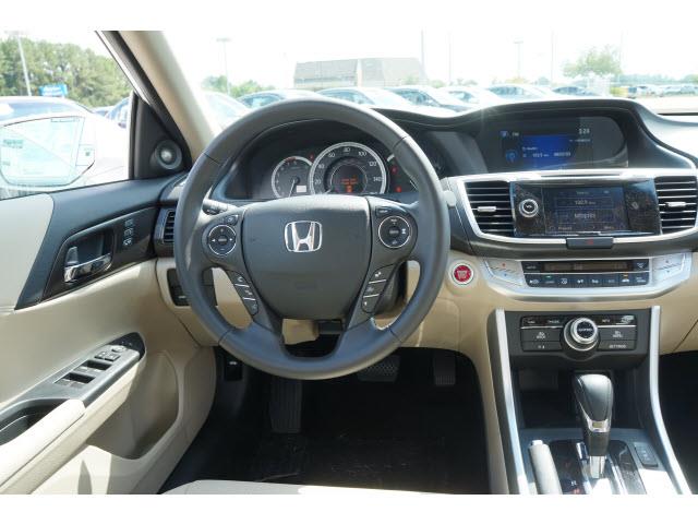 Honda Accord 2013 photo 1