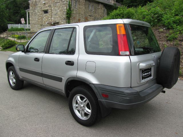 Honda CR-V 1997 photo 2