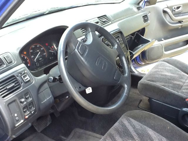 Honda CR-V 2000 photo 2