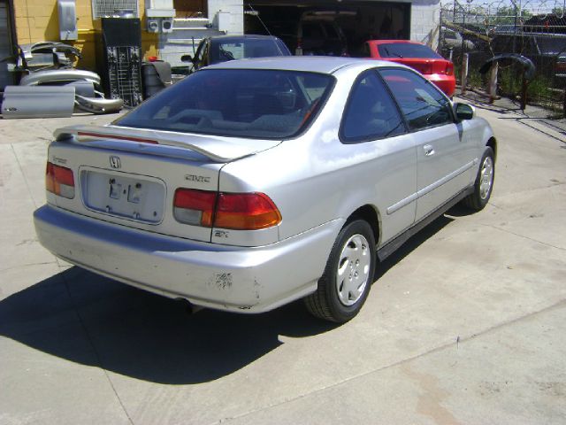 Honda Civic 4DR SE Coupe