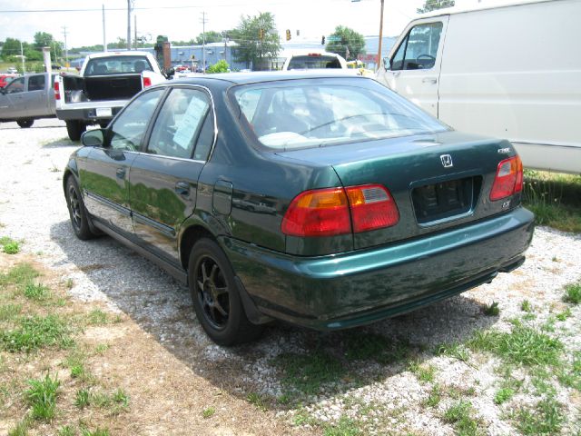 Honda Civic ZQ8 LS Sedan