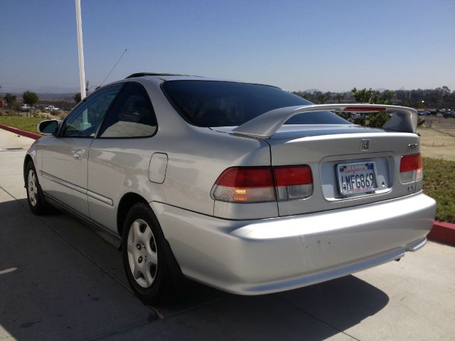 Honda Civic 2000 photo 1