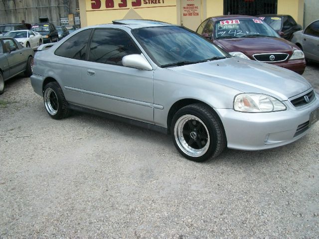 Honda Civic 2000 photo 2