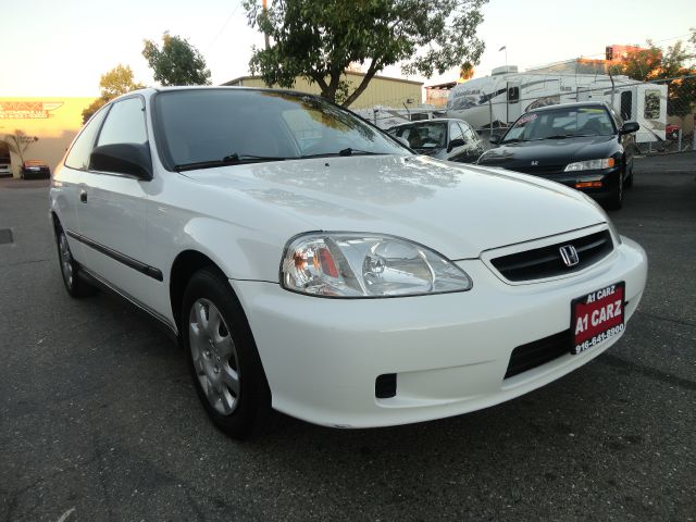 Honda Civic 2000 photo 2