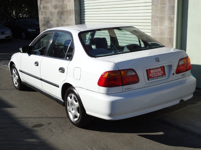 Honda Civic 2000 photo 1