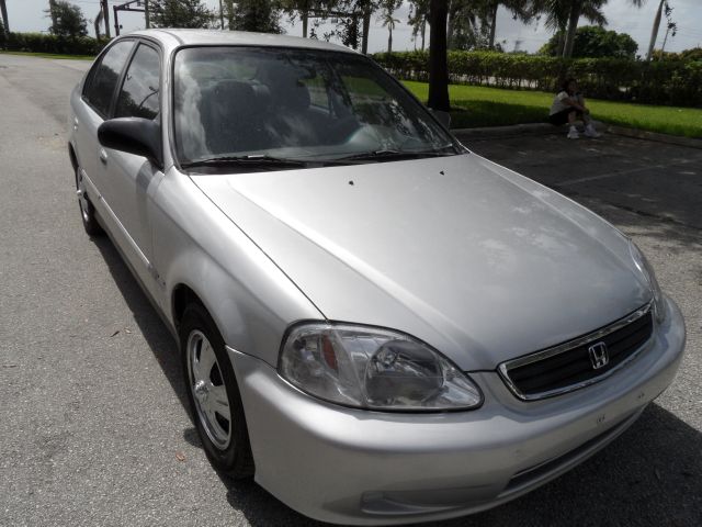 Honda Civic 2000 photo 2