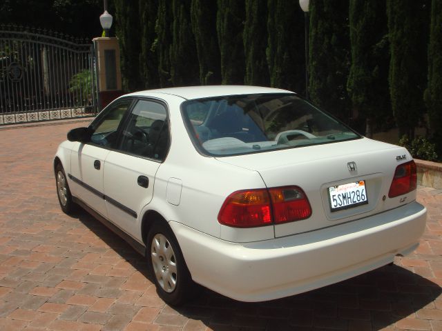 Honda Civic 2000 photo 1