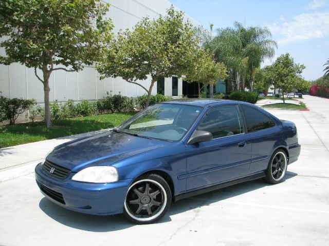 Honda Civic 2000 photo 2