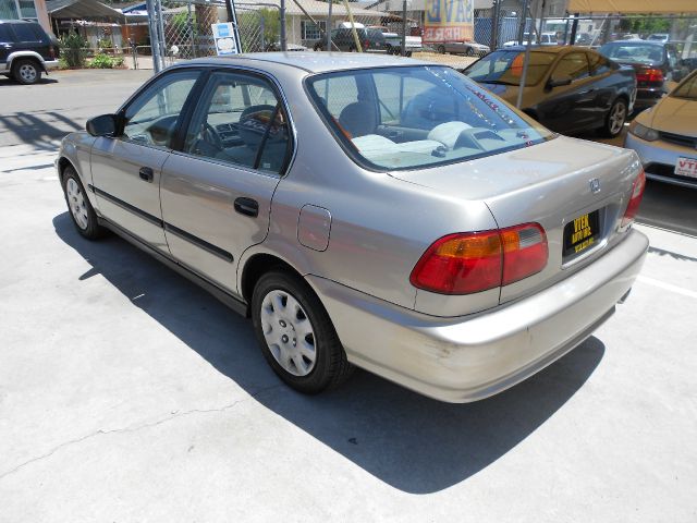 Honda Civic 2000 photo 1