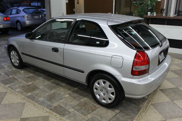 Honda Civic 2000 photo 2