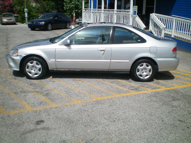 Honda Civic 2000 photo 2