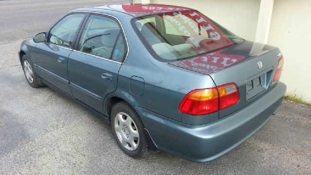 Honda Civic 2000 photo 2