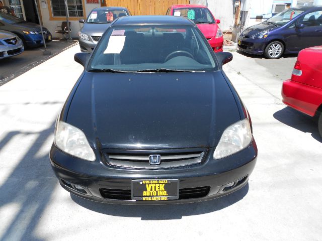 Honda Civic 2000 photo 1