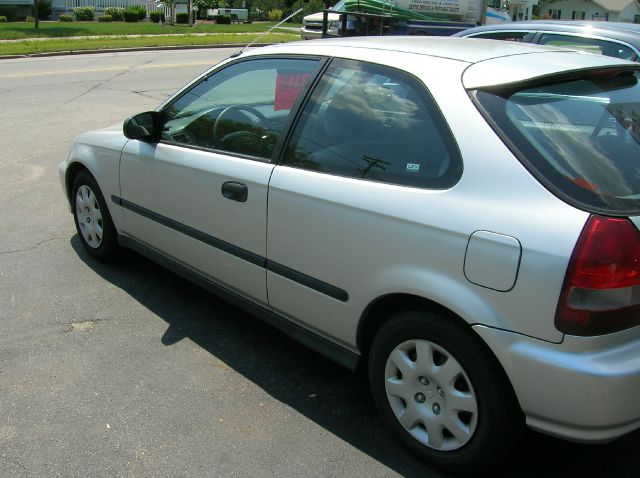 Honda Civic 2000 photo 1