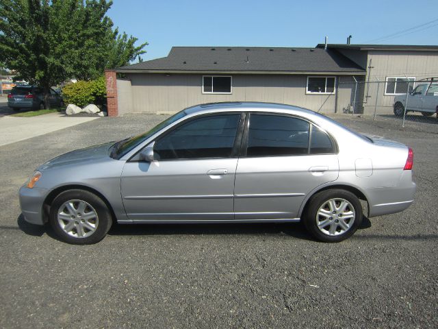 Honda Civic 2003 photo 2