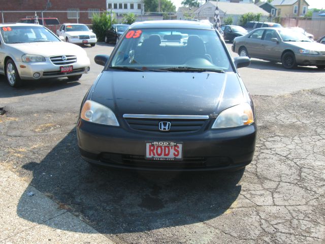 Honda Civic 2003 photo 2