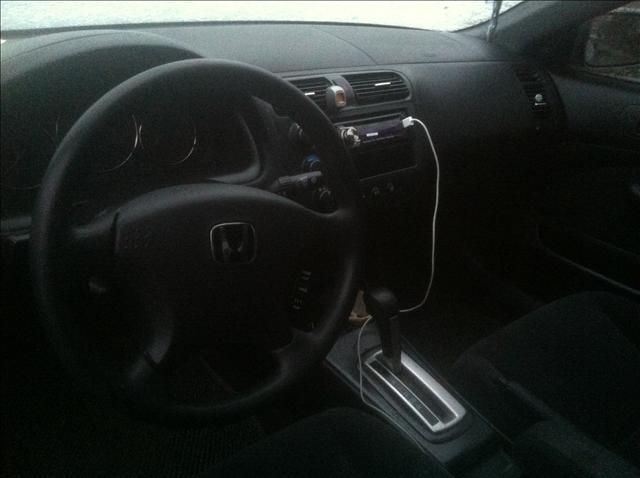 Honda Civic 2003 photo 2