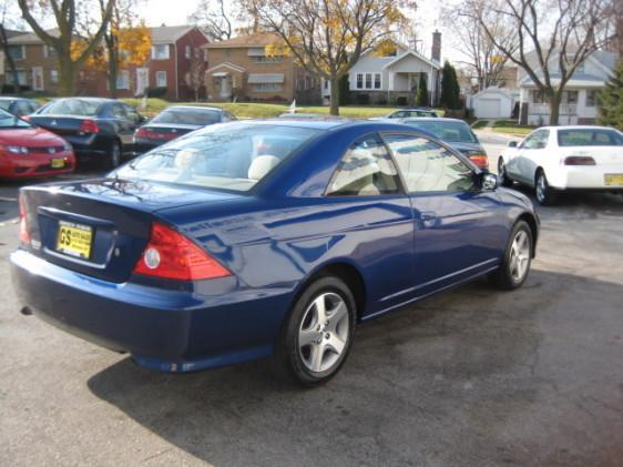 Honda Civic 2004 photo 2