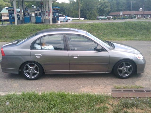 Honda Civic 2004 photo 2