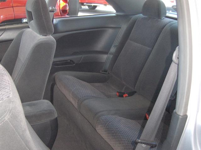 Honda Civic 2004 photo 2