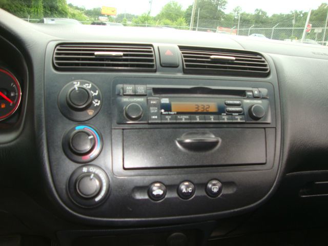 Honda Civic 2004 photo 1