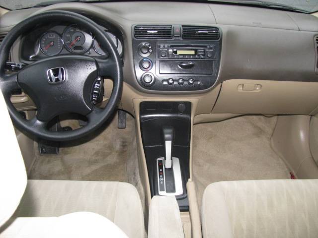 Honda Civic 2004 photo 2