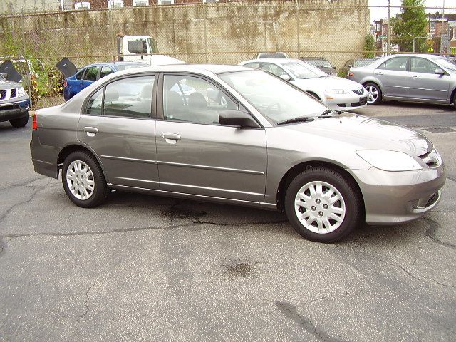 Honda Civic 2004 photo 2