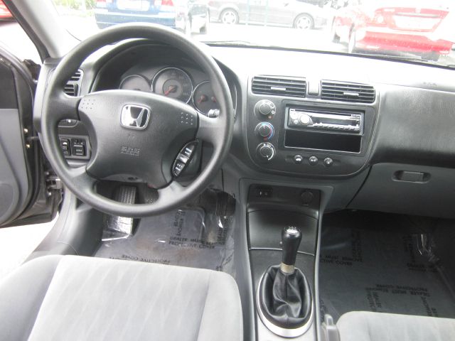 Honda Civic 2004 photo 4