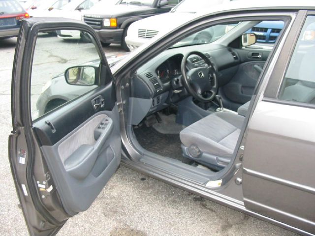 Honda Civic 2dr Reg Cab 120.5 WB Sedan