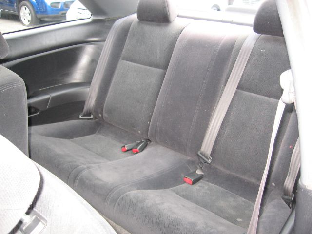 Honda Civic 2004 photo 3