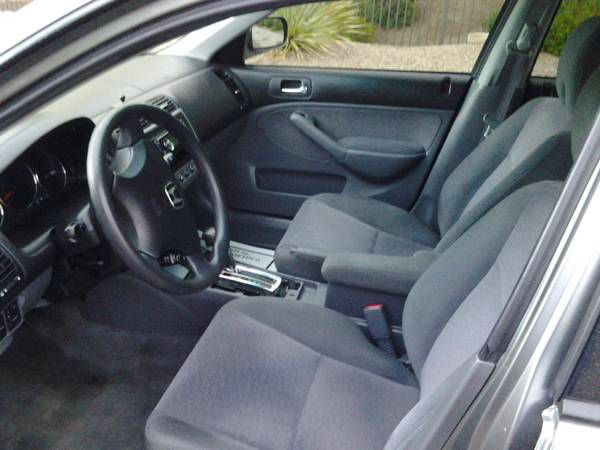 Honda Civic 2004 photo 1