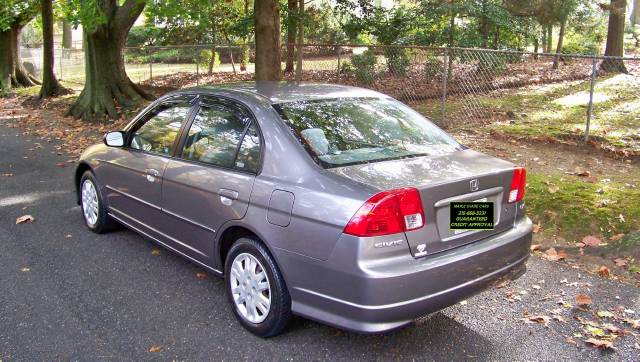 Honda Civic 2004 photo 2