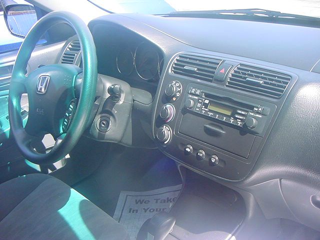 Honda Civic 2004 photo 2