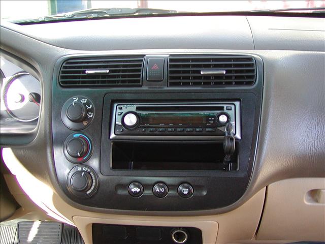 Honda Civic 2004 photo 3